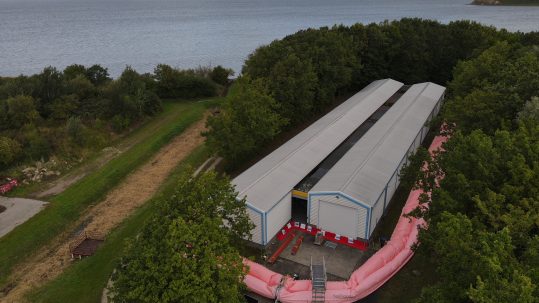 Billede af lager med watertube rundt om